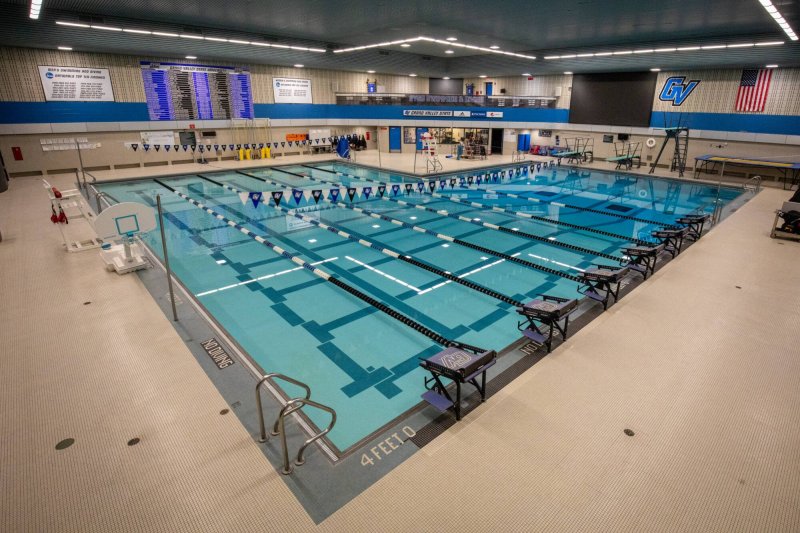 Grand Valley State University — Fieldhouse Pool