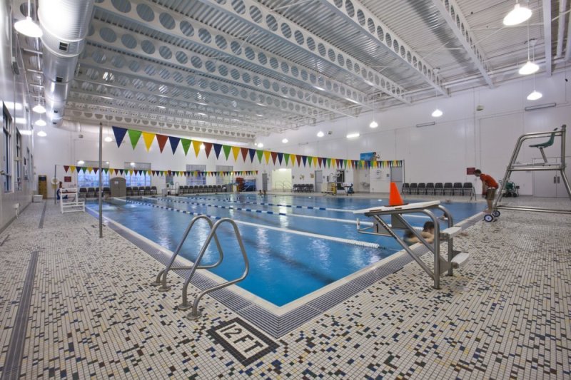 Wolverine Worldwide Family YMCA Swimming